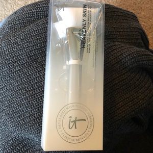 Brand new foundation brush